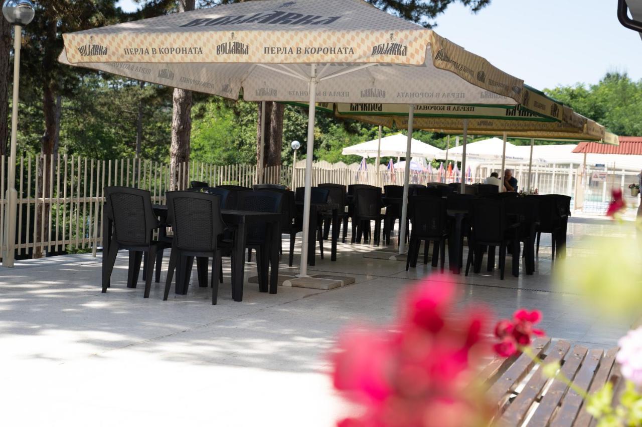 Hotel Velista Voneshta Voda Extérieur photo