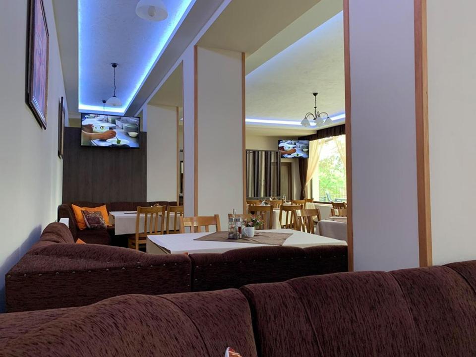 Hotel Velista Voneshta Voda Extérieur photo